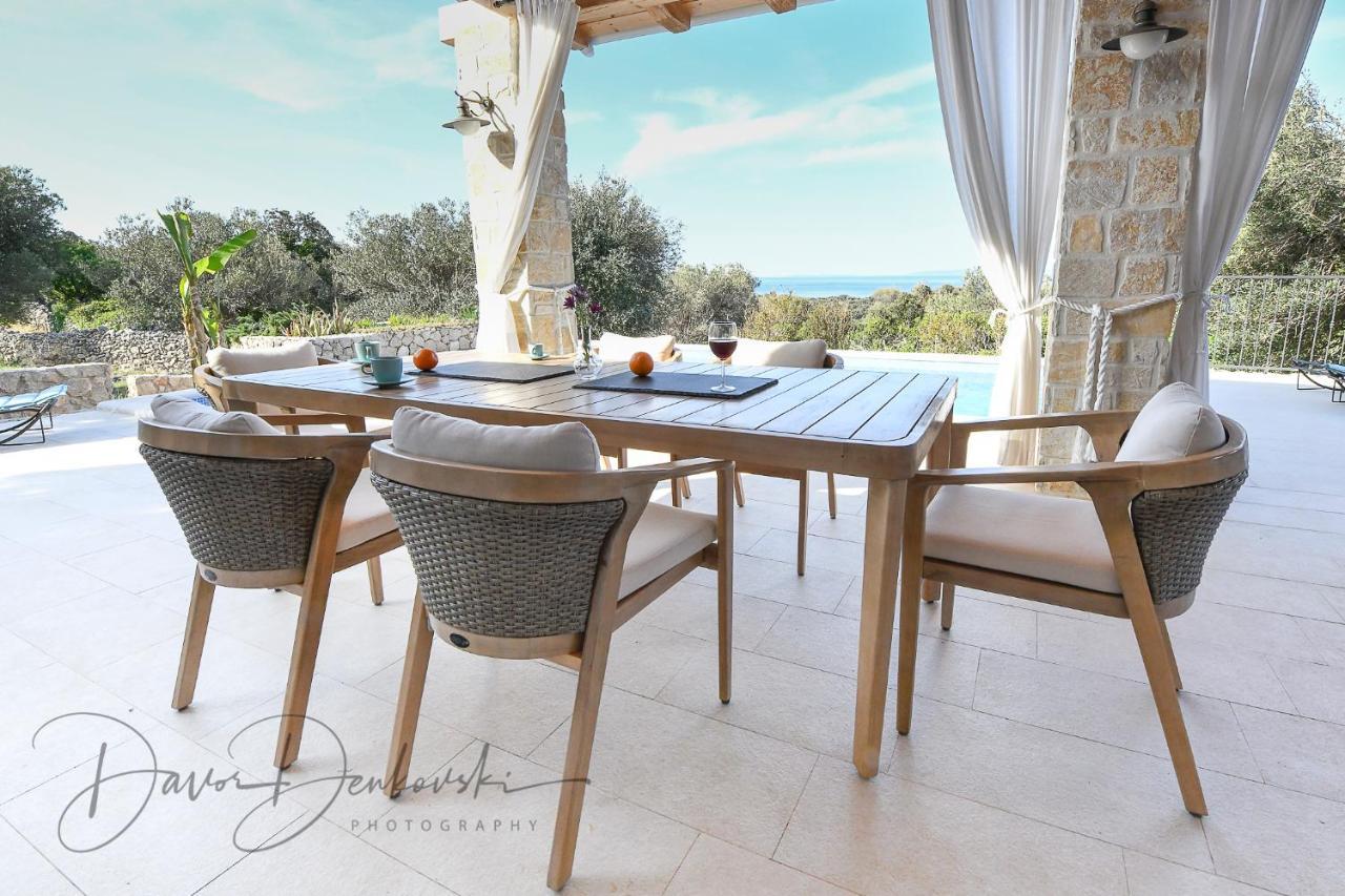 Island Villa Adriana With Heated Pool And Sauna Lun  Exterior foto