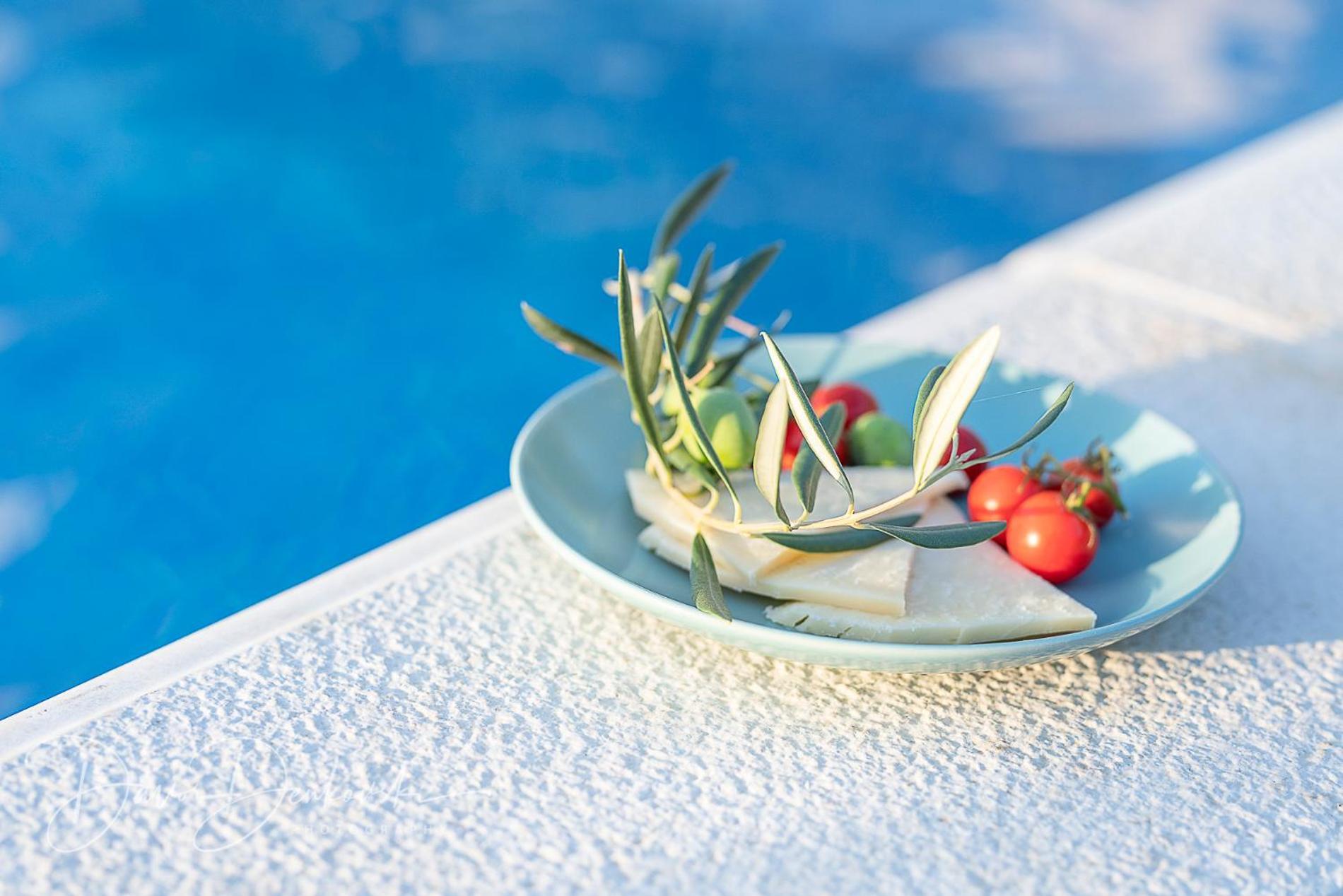 Island Villa Adriana With Heated Pool And Sauna Lun  Exterior foto